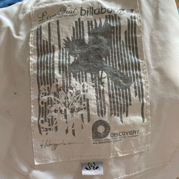 Billabong Collab with Live Fast Dark Feminine Collection White Bomber Jacket - Picture 9 of 16